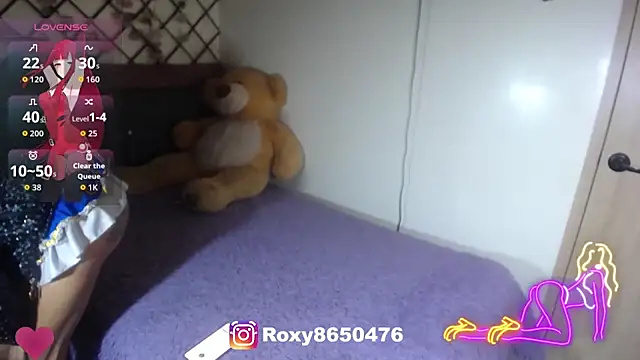 Snapshot of roxy_roxxan chatting on June 2026 03:19:02 AM roxy roxxan online show from June 2026 03:19:02 AM