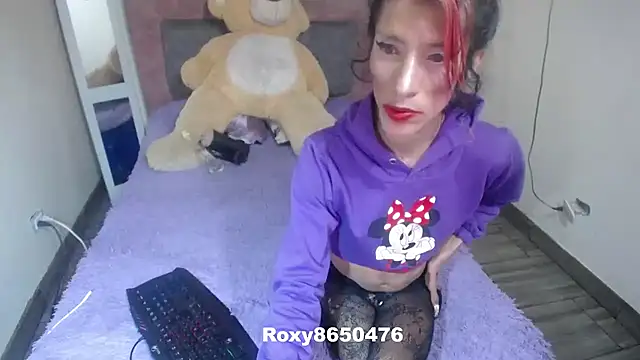 Snapshot of roxy_roxxan chatting on July 2026 01:31:02 AM roxy roxxan online show from July 2026 01:31:02 AM