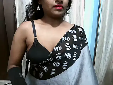 Snapshot of Mayra_baby chatting on May 2026 06:57:01 PM Mayra baby online show from May 2026 06:57:01 PM