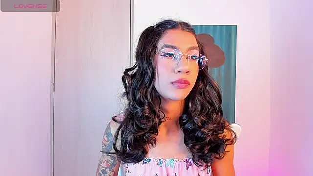 sofiaa grey  online show from February 2026 04:13:02 PM