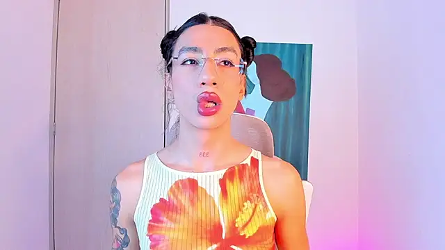 sofiaa grey  online show from March 2026 12:56:01 PM