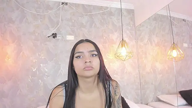 Snapshot of leigh-angels chatting on July 2026 07:10:01 PM leigh-angels online show from July 2026 07:10:01 PM