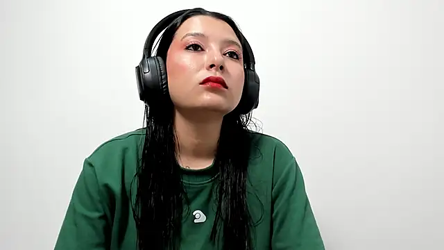 cami-01 online show from December 2025 09:01:02 PM