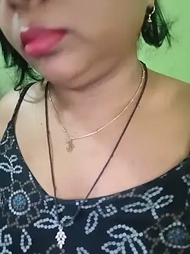 Snapshot of NEHA-DESHI chatting on May 2026 05:15:01 AM NEHA-DESHI online show from May 2026 05:15:01 AM
