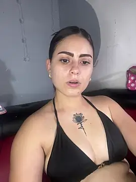 Snapshot of Azuna25 chatting on July 2026 08:26:01 PM Azuna25 online show from July 2026 08:26:01 PM
