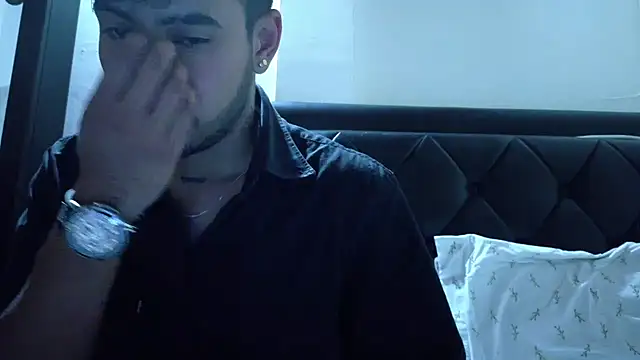 tom thick online show from October 2025 06:12:01 AM