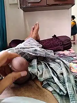 Snapshot of AUNTY1984 chatting on September 2025 03:10:02 AM AUNTY1984 online show from September 2025 03:10:02 AM