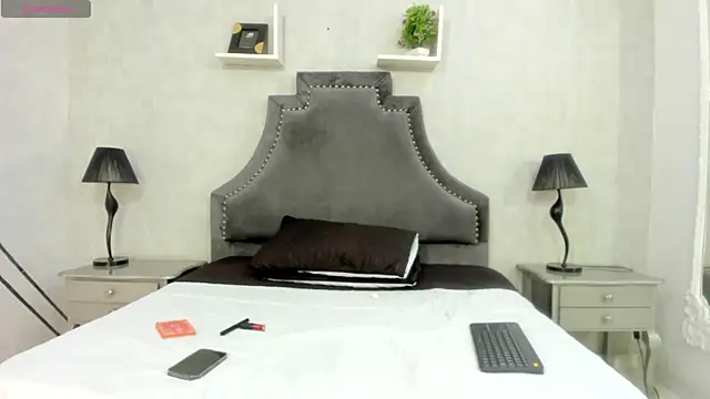 LaurenSnow online show from January 2026 03:28:01 PM