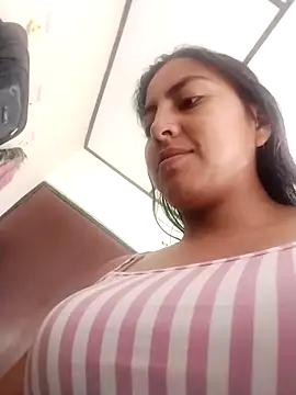 Snapshot of Valeer_abby chatting on March 2025 02:45:01 PM Valeer abby online show from March 2025 02:45:01 PM