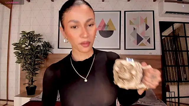 LunaRuso online show from September 2025 07:59:02 PM