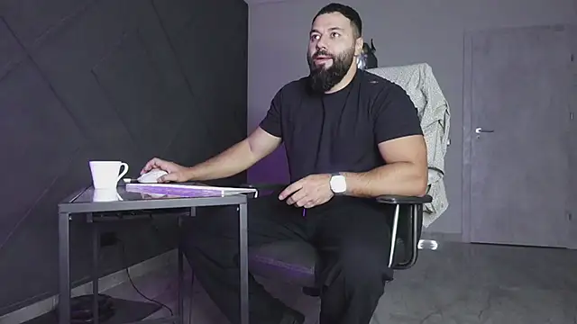 mattmasterss online show from November 2025 01:29:02 AM