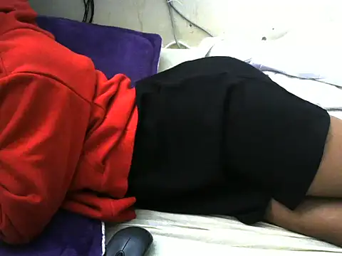 Ma-yolo001 online show from November 2025 08:50:01 AM