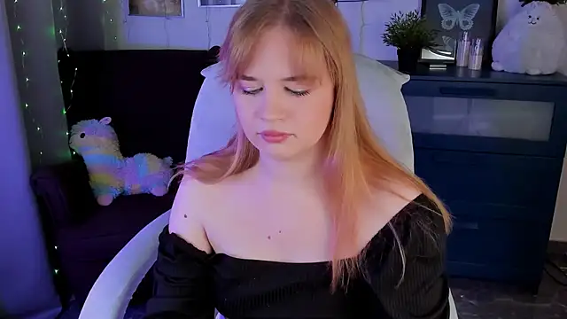 AlicePopsy online show from December 2025 11:30:02 AM