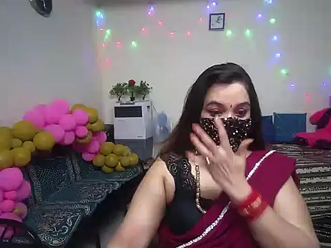Snapshot of Arushisingh8888 chatting on January 2025 10:27:02 AM Arushisingh8888 online show from January 2025 10:27:02 AM