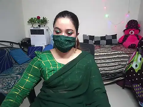 Snapshot of Arushisingh8888 chatting on February 2025 08:40:02 AM Arushisingh8888 online show from February 2025 08:40:02 AM