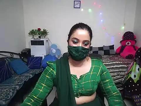 Snapshot of Arushisingh8888 chatting on February 2025 11:44:02 AM Arushisingh8888 online show from February 2025 11:44:02 AM