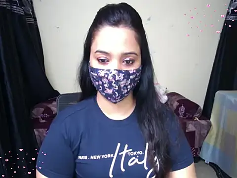 Arushisingh8888 online show from January 2026 12:43:01 PM