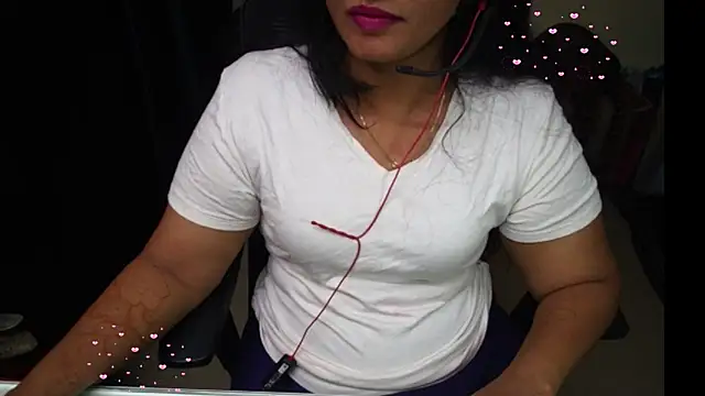 Snapshot of Arushisingh8888 chatting on June 2026 01:55:02 PM Arushisingh8888 online show from June 2026 01:55:02 PM