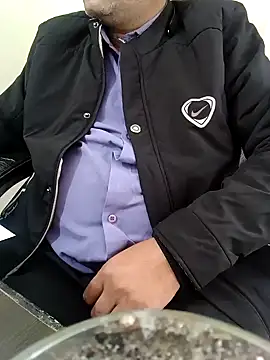 Snapshot of Hot-man39 chatting on December 2024 10:52:01 AM Hot-man39 online show from December 2024 10:52:01 AM