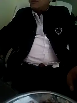 Snapshot of Hot-man39 chatting on December 2024 12:01:02 PM Hot-man39 online show from December 2024 12:01:02 PM