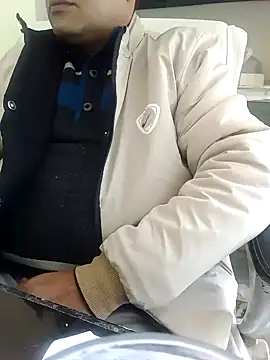 Snapshot of Hot-man39 chatting on December 2024 05:40:01 AM Hot-man39 online show from December 2024 05:40:01 AM