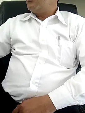 Snapshot of Hot-man39 chatting on December 2024 08:28:02 AM Hot-man39 online show from December 2024 08:28:02 AM