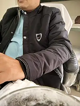 Snapshot of Hot-man39 chatting on January 2025 05:54:02 AM Hot-man39 online show from January 2025 05:54:02 AM