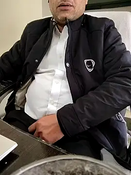 Snapshot of Hot-man39 chatting on January 2025 08:21:02 AM Hot-man39 online show from January 2025 08:21:02 AM