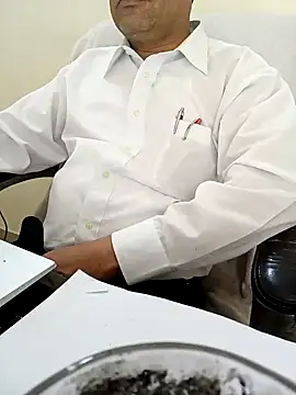 Snapshot of Hot-man39 chatting on February 2025 06:25:02 AM Hot-man39 online show from February 2025 06:25:02 AM