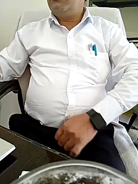 Snapshot of Hot-man39 chatting on March 2025 06:24:01 AM Hot-man39 online show from March 2025 06:24:01 AM