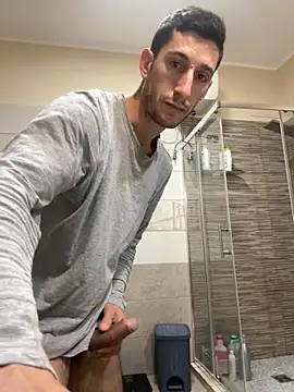 Gionnytav online show from November 2025 04:34:02 AM