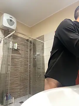 Gionnytav online show from November 2025 04:34:02 AM