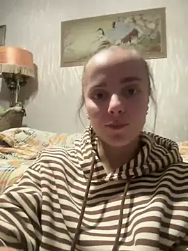 AlisaKissss online show from December 2024 07:32:02 PM