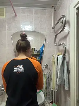 AlisaKissss online show from December 2025 07:32:01 PM