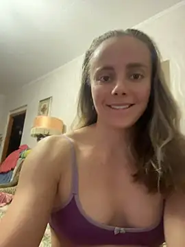 Snapshot of AlisaKissss chatting on June 2026 06:58:01 PM AlisaKissss online show from June 2026 06:58:01 PM