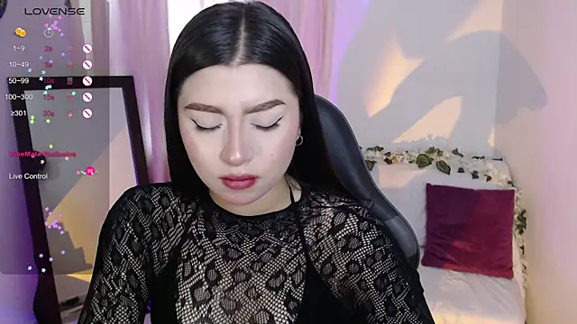 mily thomson b  online show from April 2026 04:01:01 PM