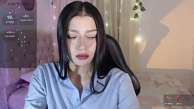 mily thomson b  online show from July 2026 11:53:02 PM