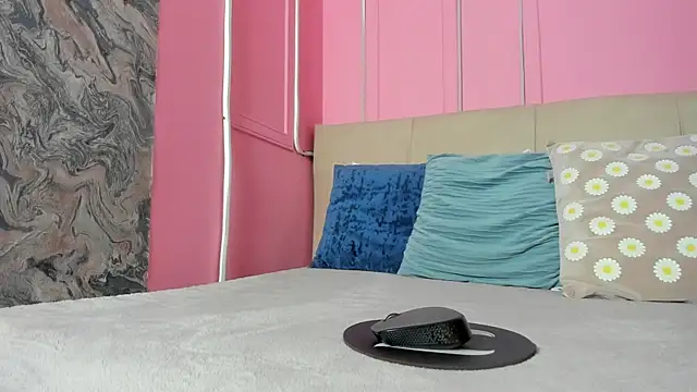 Emelyy Carter online show from October 2025 12:17:02 PM