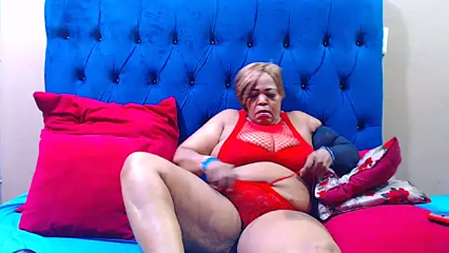 Snapshot of ebonycandy10 chatting on April 2026 11:28:01 PM ebonycandy10 online show from April 2026 11:28:01 PM