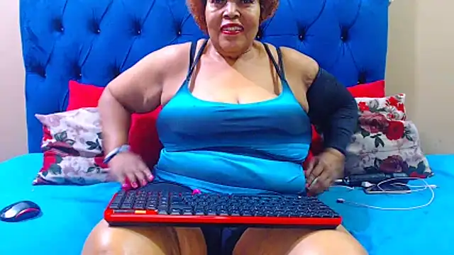 Snapshot of ebonycandy10 chatting on May 2026 04:30:01 AM ebonycandy10 online show from May 2026 04:30:01 AM