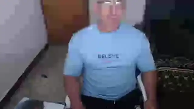 Snapshot of jefmuscle chatting on May 2026 12:34:01 PM jefmuscle online show from May 2026 12:34:01 PM