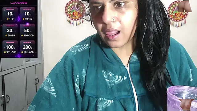 Snapshot of Sexy_komolika chatting on February 2026 03:04:01 AM Sexy komolika online show from February 2026 03:04:01 AM