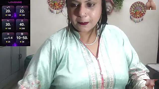 Snapshot of Sexy_komolika chatting on February 2026 04:02:01 PM Sexy komolika online show from February 2026 04:02:01 PM