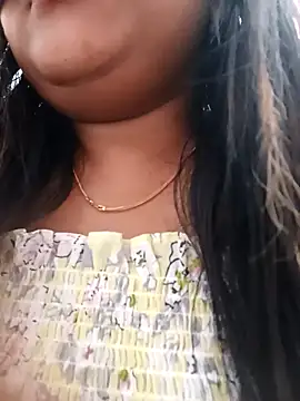 Snapshot of littlequeen77 chatting on February 2025 10:38:02 AM littlequeen77 online show from February 2025 10:38:02 AM