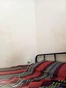 Snapshot of littlequeen77 chatting on March 2025 07:19:01 AM littlequeen77 online show from March 2025 07:19:01 AM