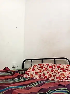 Snapshot of littlequeen77 chatting on March 2025 06:55:01 PM littlequeen77 online show from March 2025 06:55:01 PM