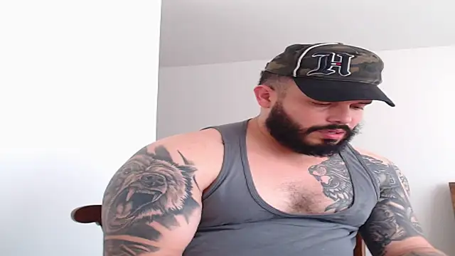 alexandergranda71 online show from December 2024 07:01:01 PM