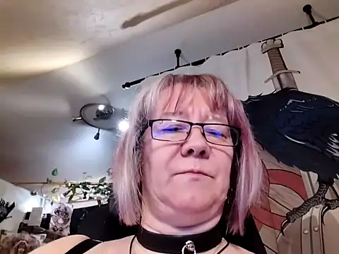 Snapshot of TittenMichelle chatting on May 2026 06:24:02 PM TittenMichelle online show from May 2026 06:24:02 PM
