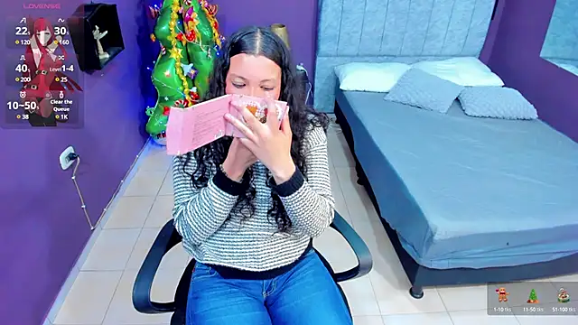 Lana stone  online show from December 2024 07:47:02 AM