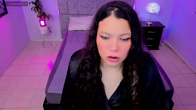 Lana stone  online show from December 2025 04:06:02 AM